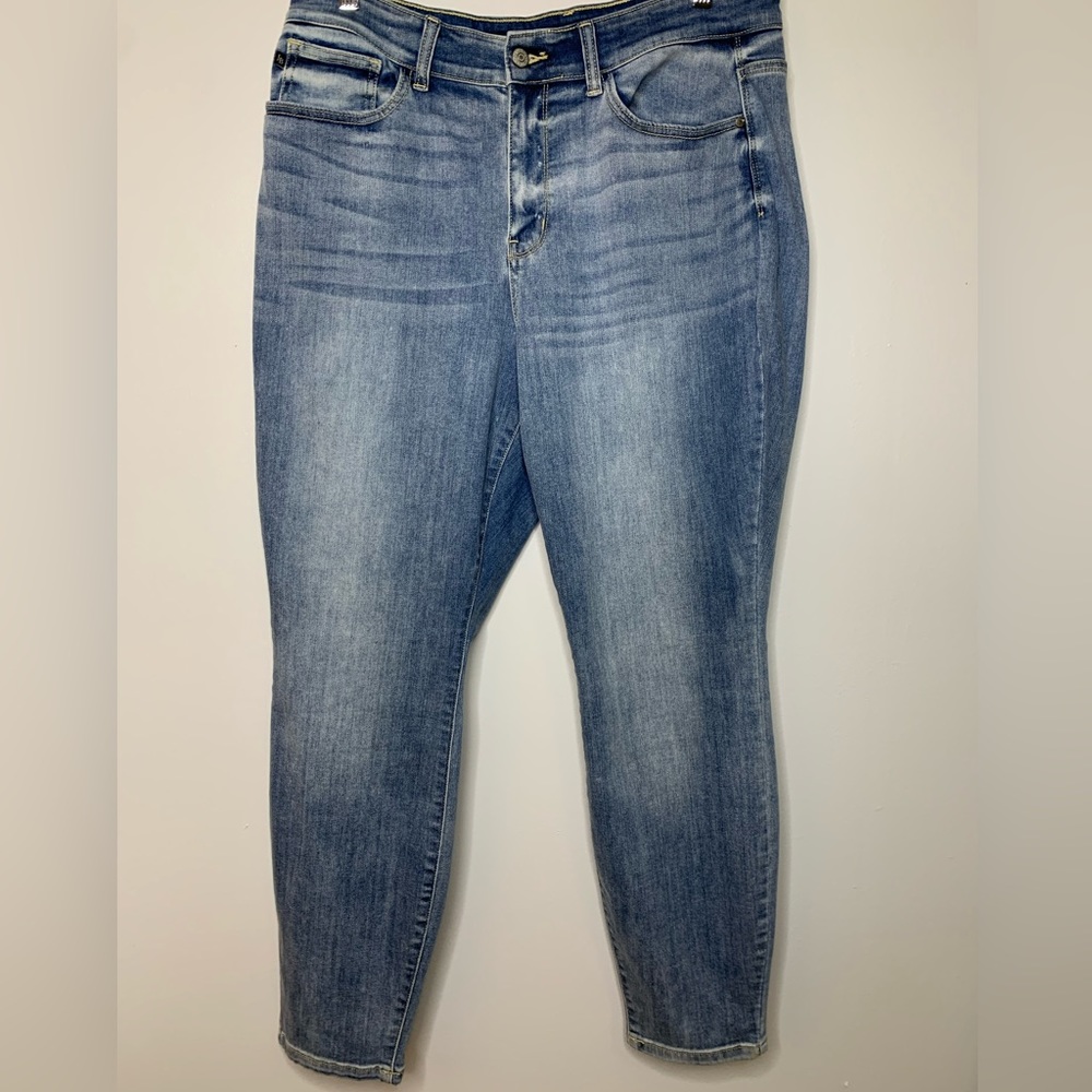 Judy Blue High Rise Relaxed Fit Size 16W